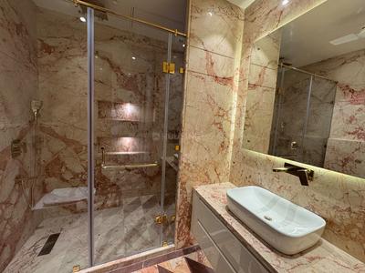 Bathroom Image of 4000 Sq.ft 4 BHK Builder Floor for sale in Maharani Bagh New Delhi for Rs. 250000000