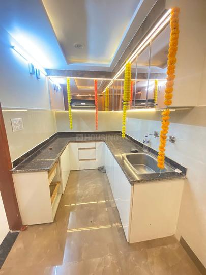 VM PROPERTIES Kitchen 1