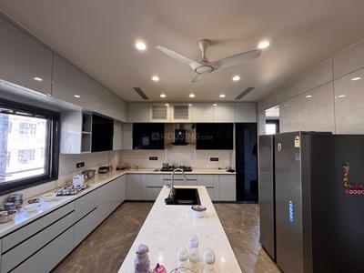 Kitchen Image of 7200 Sq.ft 9 BHK Villa for sale in Palam Vihar Gurgaon for Rs. 200000000
