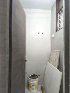 Common Bathroom Image of 900 Sq.ft 2 BHK Builder Floor for sale in Indirapuram Ghaziabad for Rs. 7200000