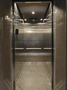 Lift Image of 706 Sq.ft 2 BHK Apartment / Flat for rent in Thapar Suburbia, Chembur Mumbai for Rs. 75000