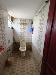 Bathroom Image of 1300 Sq.ft 2 BHK Apartment / Flat for sale in Iyyappanthangal Chennai for Rs. 8500000