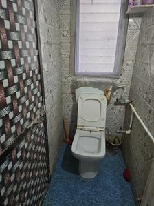 Bathroom Image of 330 Sq.ft 1 RK Apartment / Flat for sale in Dahisar West Mumbai for Rs. 7000000