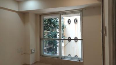 Bedroom Image of 700 Sq.ft 2 BHK Apartment / Flat for rent in Santacruz West Mumbai for Rs. 125000