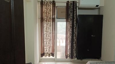 Bedroom Image of 1180 Sq.ft 2.5 BHK Apartment / Flat for sale in Amrapali Silicon City, Sector 76 Noida for Rs. 11800000