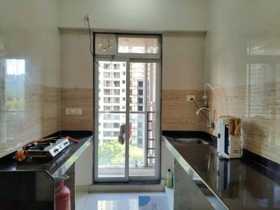 Kitchen Image of 550 Sq.ft 1 BHK Apartment / Flat for rent in Hiranandani Solitaire, Thane West Thane for Rs. 35000