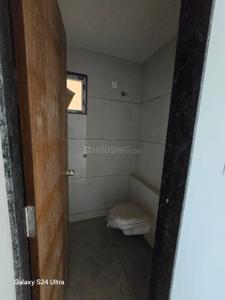 Bathroom Image of 1850 Sq.ft 4 BHK Apartment / Flat for rent in Sama Savli Vadodara for Rs. 30000