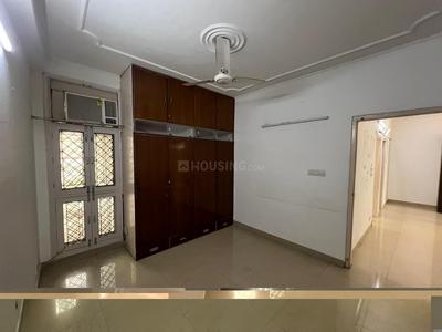 Bedroom Image of 2000 Sq.ft 2 BHK Independent House for rent in Chittaranjan Park New Delhi for Rs. 75000