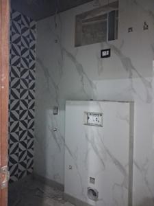 Common Bathroom Image of 1150 Sq.ft 2.5 BHK Apartment / Flat for sale in Sector 73 Noida for Rs. 4600000
