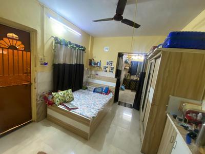 Bedroom Image of Share by one partner only in Andheri West, Mumbai