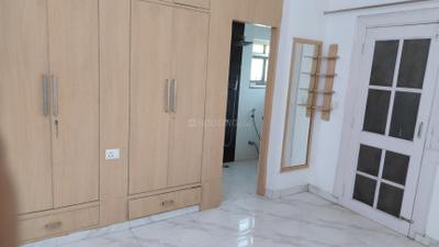Bedroom Image of 1600 Sq.ft 3 BHK Apartment / Flat for rent in Cosmic Nav Sanjivan CGHS, Sector 12 Dwarka New Delhi for Rs. 42000