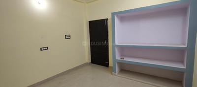 Bedroom Image of 1000 Sq.ft 3 BHK Apartment / Flat for rent in Krishna Nagar Lucknow for Rs. 9000