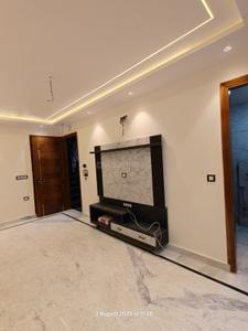 Hall Image of 780 Sq.ft 1 BHK Builder Floor for sale in Shalimar Bagh New Delhi for Rs. 12100000
