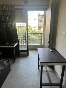 1 RK Independent Builder Floor