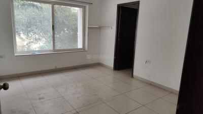Bedroom Image of 2200 Sq.ft 3 BHK Apartment / Flat for rent in Marvel Zephyr, Kharadi Pune for Rs. 75000