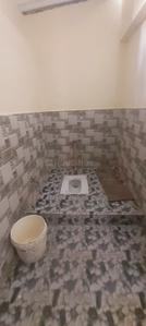 Bathroom Image of 600 Sq.ft 2 BHK Independent House for rent in Hussain Nagar Gorakhpur for Rs. 7500