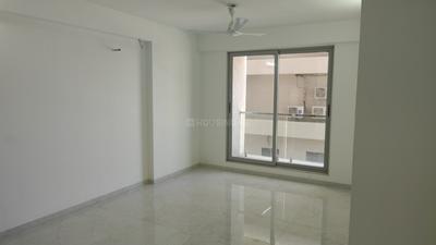 Living Room Image of 1725 Sq.ft 3 BHK Apartment / Flat for rent in Padam Samarth Srushti, Pal Gam Surat for Rs. 25000