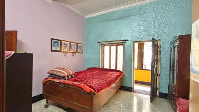 Bedroom Image of 1215 Sq.ft 5 BHK Independent House for sale in South Dum Dum Kolkata for Rs. 12500000
