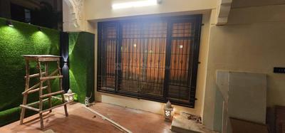 Balcony Image of 4000 Sq.ft 6 BHK Villa for rent in Hazratganj Lucknow for Rs. 150000
