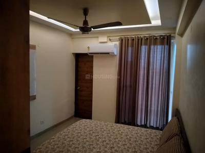 Bedroom Image of 1500 Sq.ft 3 BHK Apartment / Flat for rent in BPTP Discovery Park, Sector 80 Faridabad for Rs. 45000