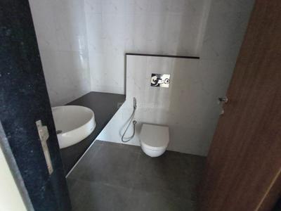 Bathroom Image of 1250 Sq.ft 3 BHK Apartment / Flat for sale in Lodha Amara Tower 49 And 50, Kolshet Thane for Rs. 18500000