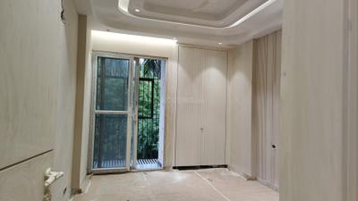 Bedroom Image of 1600 Sq.ft 3 BHK Builder Floor for sale in Kalkaji New Delhi for Rs. 50000000