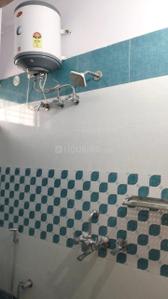 Bathroom Image of 1000 Sq.ft 2 BHK Independent House for rent in Banjarawala Dehradun for Rs. 14000