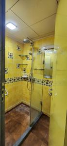 Bathroom Image of 2304 Sq.ft 4 BHK Villa for rent in Chembur Mumbai for Rs. 180000