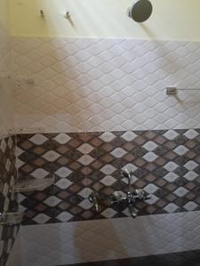 Bathroom Image of 1200 Sq.ft 3 BHK Duplex for rent in Nagwa Lanka Varanasi for Rs. 12000