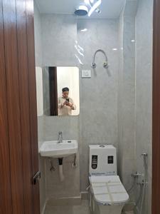 Common Bathroom Image of 600 Sq.ft 2 BHK Builder Floor for sale in Dwarka Mor New Delhi for Rs. 2950000