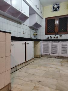 Kitchen Image of 1800 Sq.ft 3.5 BHK Apartment / Flat for sale in Swaraj Homes Pocket H Market Sarita Vihar RWA, Sarita Vihar New Delhi for Rs. 30100000