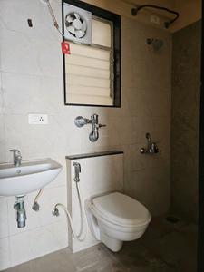 Common Bathroom Image of 650 Sq.ft 1 BHK Apartment / Flat for sale in Nyati Elan, Wagholi Pune for Rs. 4570000