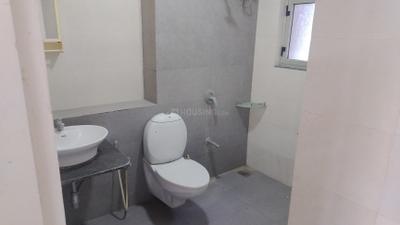 Image of 1850 Sq.ft 3 BHK Apartment / Flat for rent in Adani The Meadows, Shantigram, Ahmedabad for Rs. 42000