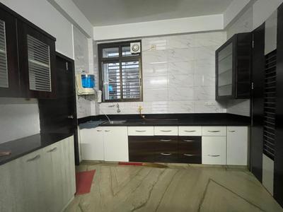 Kitchen Image of 1800 Sq.ft 3 BHK Apartment / Flat for rent in  Pride Icon, Sola Ahmedabad for Rs. 32000