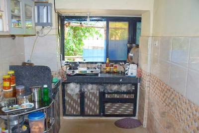 Kitchen Image of 850 Sq.ft 2 BHK Apartment / Flat for rent in Sea Breeze Apartment, Andheri West Mumbai for Rs. 70000
