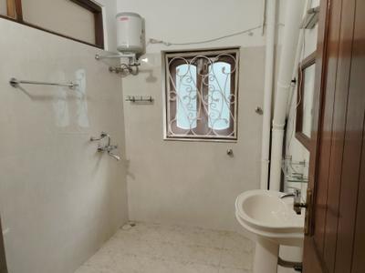 Bathroom Image of 915 Sq.ft 1.5 BHK Independent House for rent in Chorao Goa for Rs. 25000