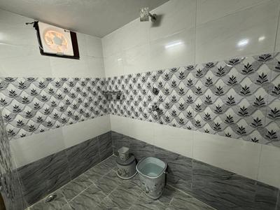Bathroom Image of 1100 Sq.ft 2 BHK Apartment / Flat for rent in Trimurti Nagar Nagpur for Rs. 25000