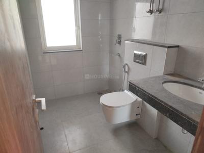 Image of 2276 Sq.ft 4.5 BHK Apartment / Flat for sale in Godrej Windsor At Godrej Golf Links, Jaypee Greens, Greater Noida for Rs. 37000000