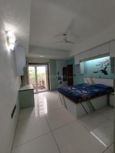 Bedroom Image of 3200 Sq.ft 4 BHK Apartment / Flat for rent in Adani Water Lily, Shantigram Ahmedabad for Rs. 78000