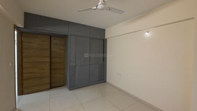 Bedroom Image of 2300 Sq.ft 3 BHK Apartment / Flat for rent in Shivalik Green View, Shantigram Ahmedabad for Rs. 65000