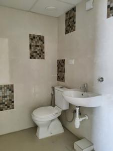 Common Bathroom Image of 600 Sq.ft 1 BHK Apartment / Flat for sale in Mahindra Happinest Kalyan, Bhiwandi Thane for Rs. 3700000