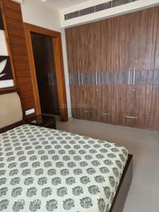 Bedroom Image of 3530 Sq.ft 5 BHK Apartment / Flat for rent in Prateek Edifice, Sector 107 Noida for Rs. 300000