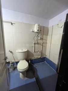 Bathroom Image of 850 Sq.ft 2 BHK Apartment / Flat for sale in Runwal Pride, Mulund West Mumbai for Rs. 16500000