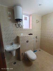 Bathroom Image of 950 Sq.ft 3 BHK Apartment / Flat for sale in Mona City Homes, Sector 115 Mohali for Rs. 7200000