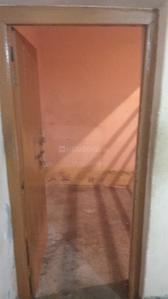 Image of 750 Sq.ft 2.5 BHK Independent House for rent in Lake Gardens, Kolkata for Rs. 10000