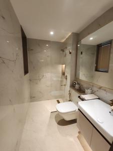 Bathroom Image of 2700 Sq.ft 3.5 BHK Builder Floor for sale in Smartworld One DXP, Sector 113 Gurgaon for Rs. 52600000