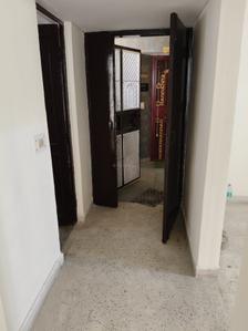 Image of 1600 Sq.ft 3 BHK Apartment / Flat for rent in Mahalaxmi Apartment, Sector 2 Dwarka, New Delhi for Rs. 40000