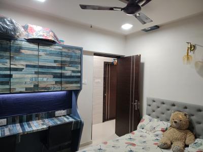 Bedroom Image of 1050 Sq.ft 2 BHK Apartment / Flat for sale in Saptashree Heights, Thane West Thane for Rs. 15000000