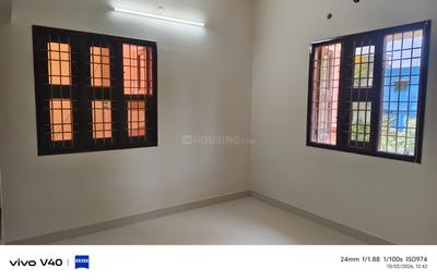 Bedroom Image of 899 Sq.ft 2 BHK Builder Floor for rent in Sholinganallur Chennai for Rs. 18500