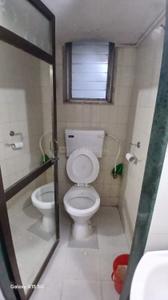 Bathroom Image of 900 Sq.ft 2 BHK Apartment / Flat for rent in Mahindra Great Eastern Gardens, Kanjurmarg West Mumbai for Rs. 68000